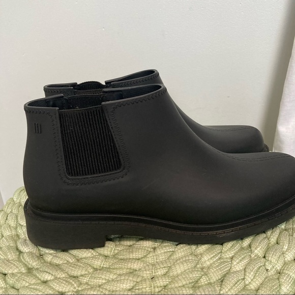 Melissa Skin Matte Black Recycled PVC Chelsea Ankle Rain Boots  NWOT - Picture 3 of 9